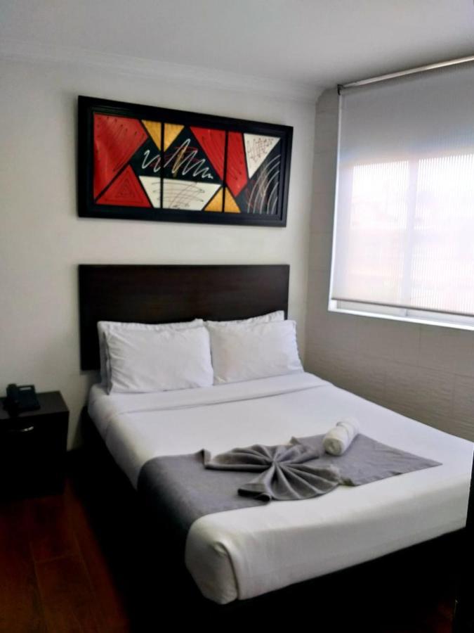 Hotel San Nicolas โบโกตา ภายนอก รูปภาพ